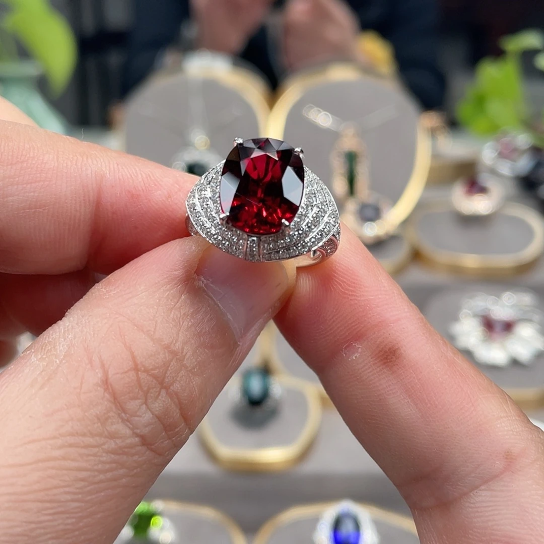 碧玺戒指18K金镶嵌5.55ct