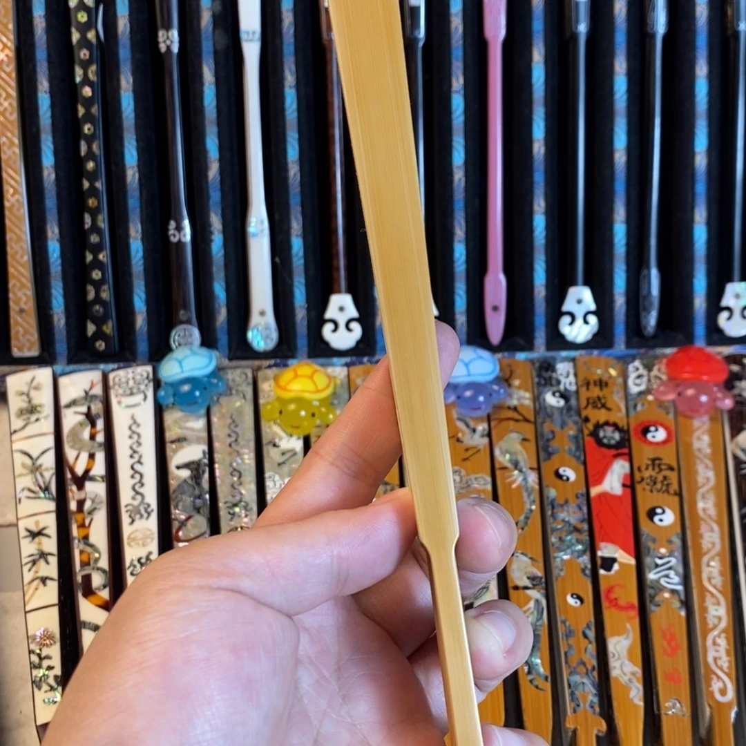 扇子手工制作工艺精湛