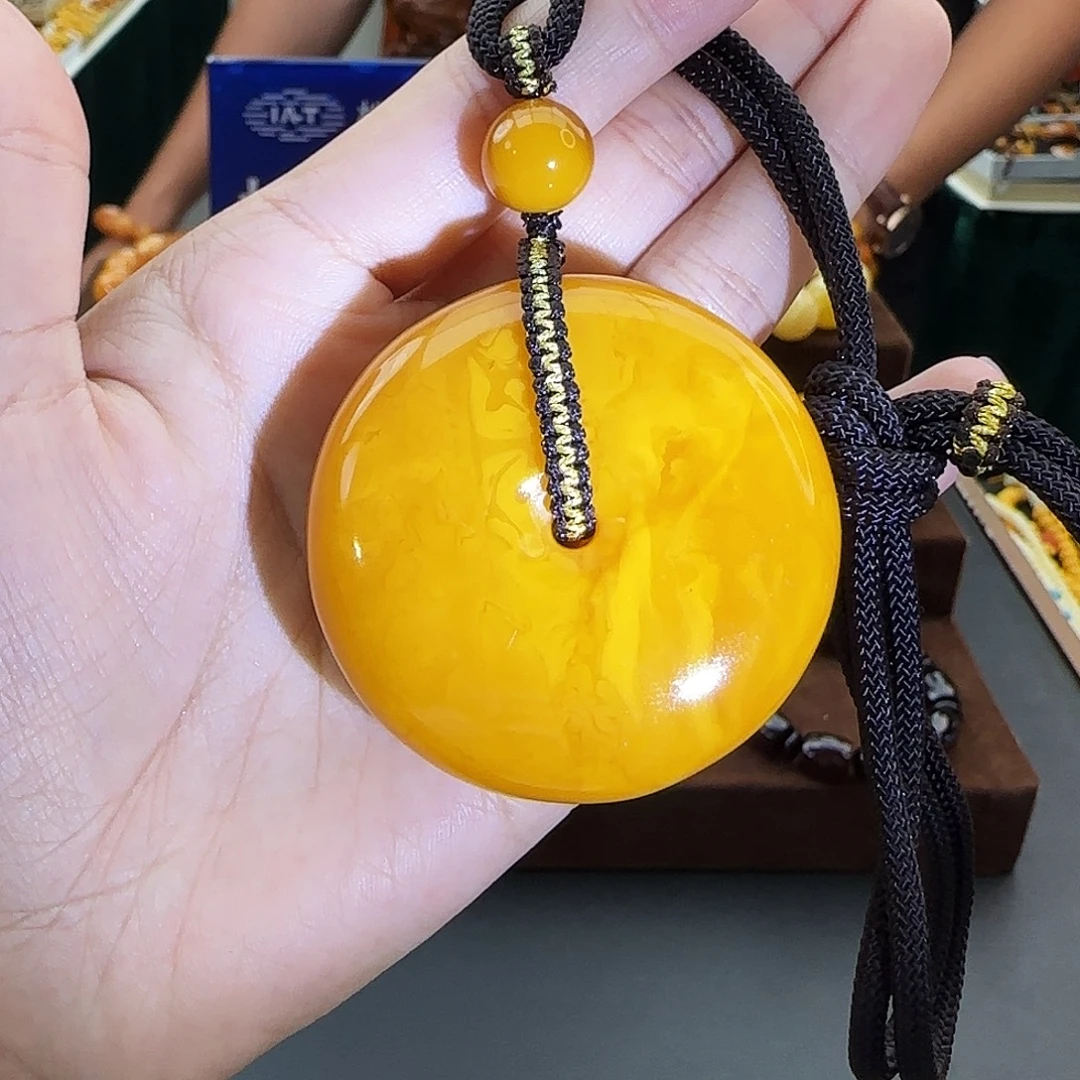 琥珀未镶嵌颈饰吊坠