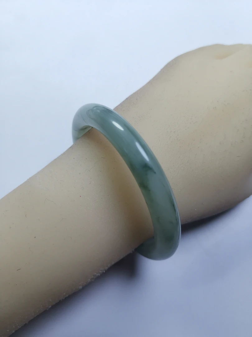 28号—53-54圈口-天然玉石-正品保障，天山翠，冰翠，时尚