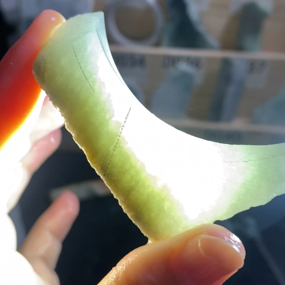 颈饰未镶嵌翡翠天然翡翠