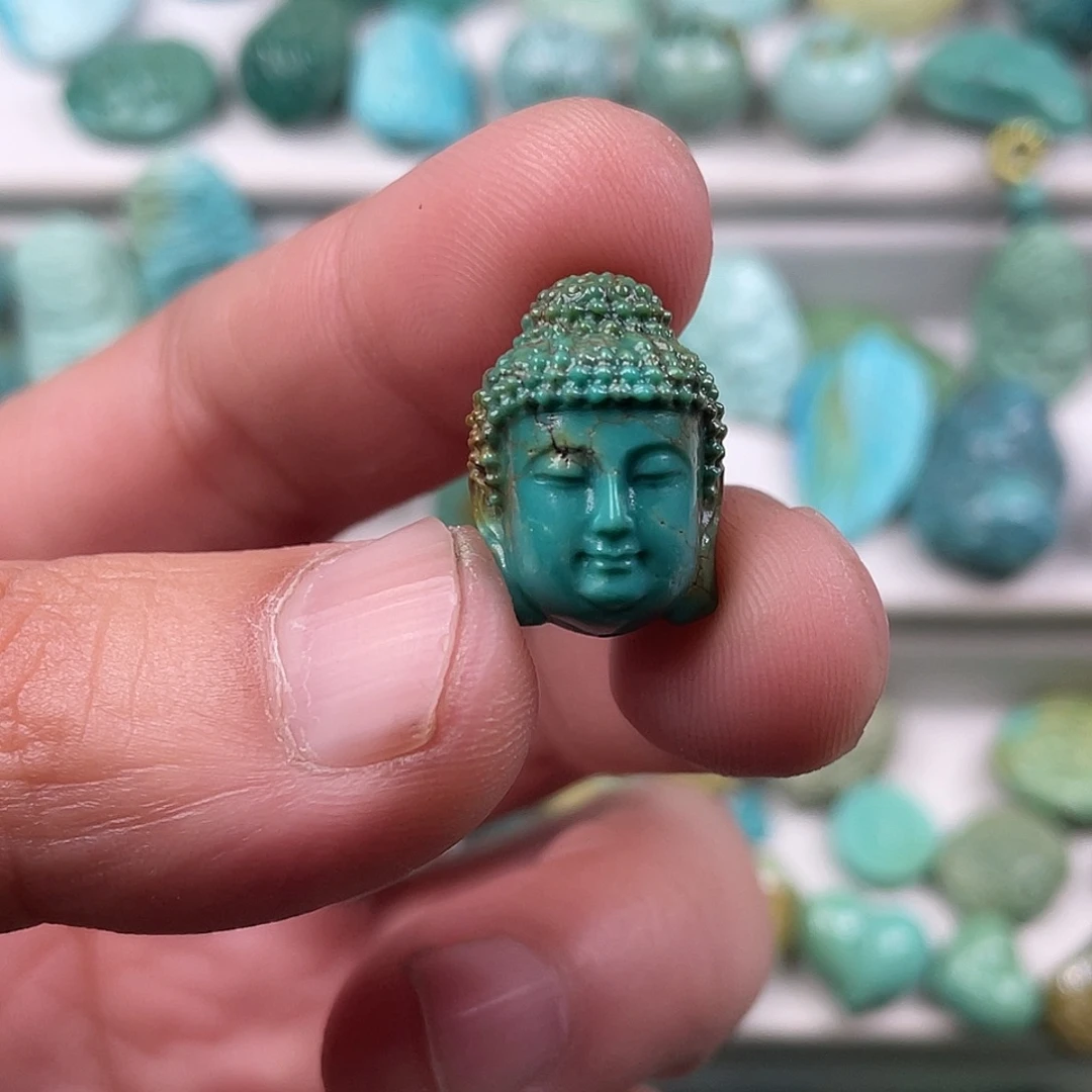 那***吧绿松石未镶嵌颈饰