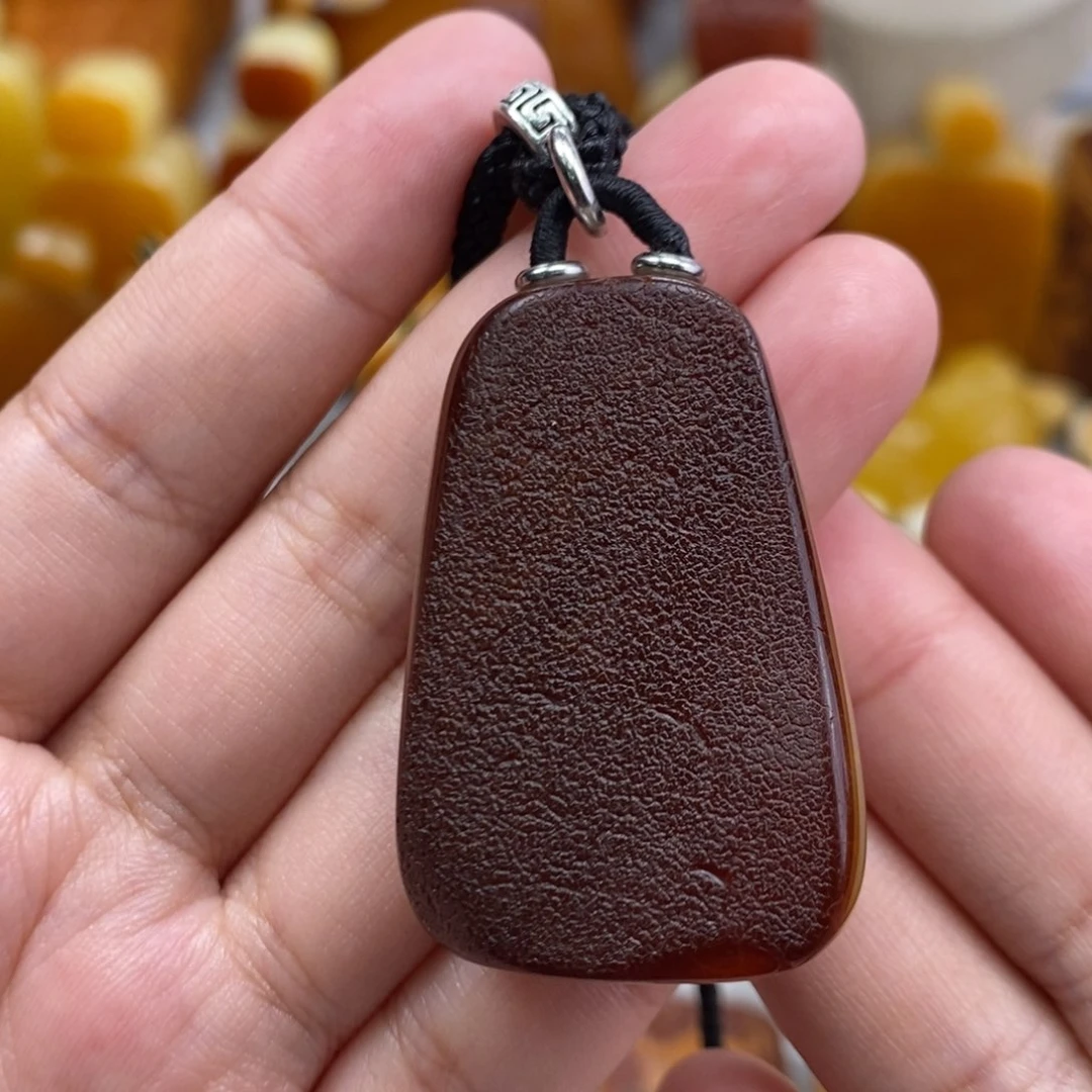 琥珀吊坠(赠链)未镶嵌