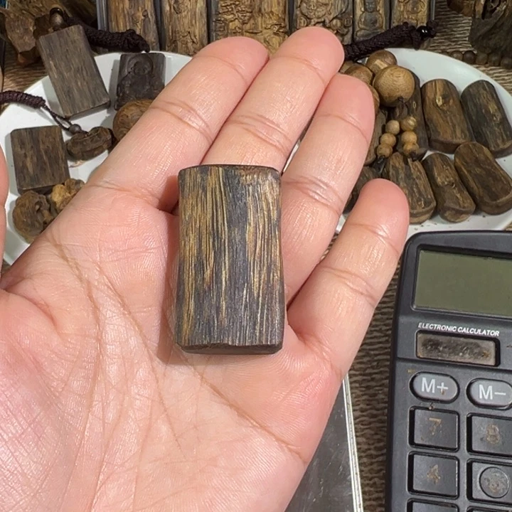 吊坠沉香绿棋楠沉香吊坠6.4克