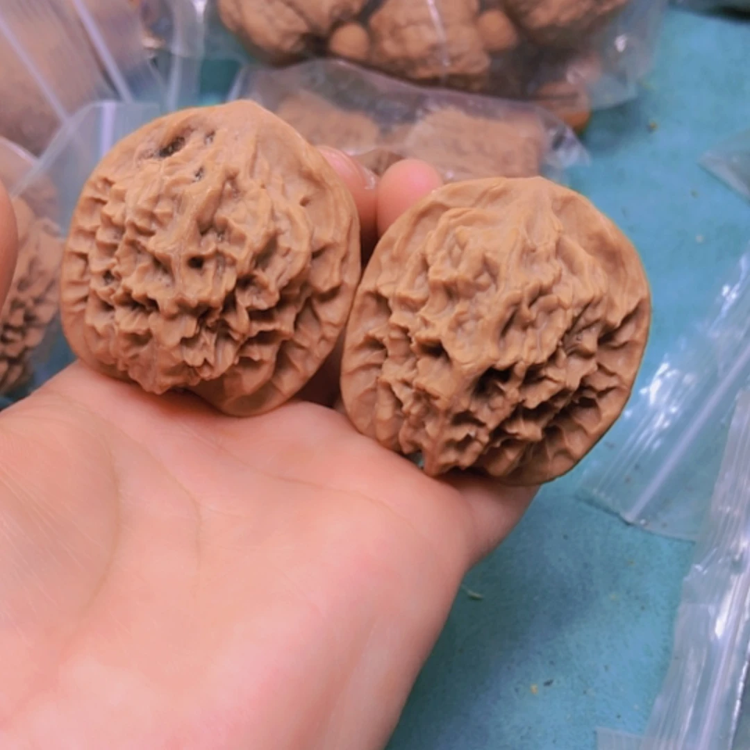 【闪购商品】摆件核桃42龙鳞全品