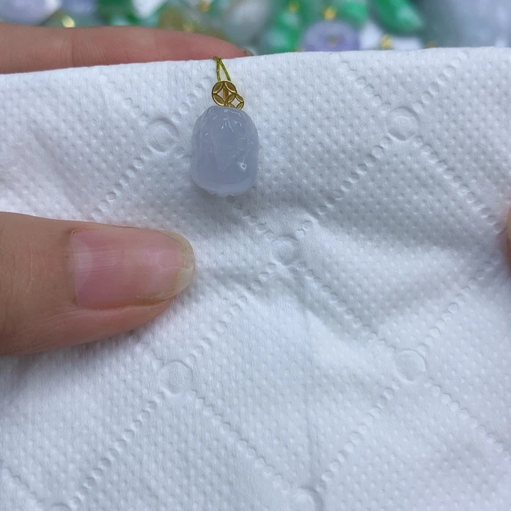 翡翠18K金镶嵌颈饰111111111111
