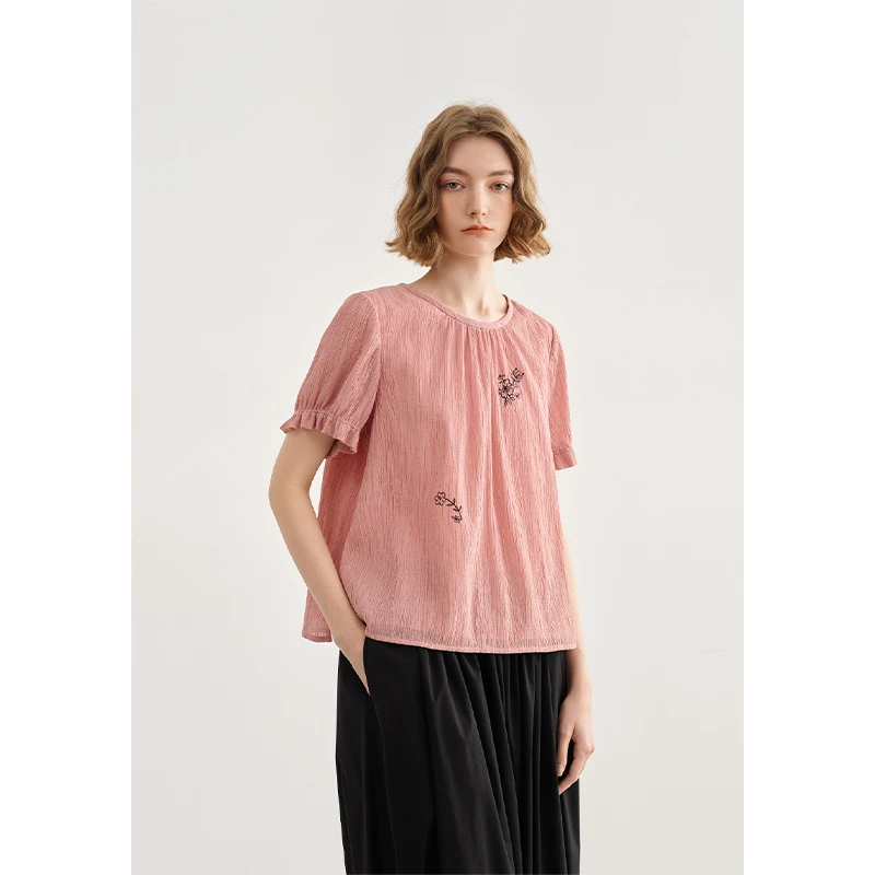 EIN/言欧若夏日多巴胺绣花绉感肌理碎褶圆领上衣女2025春夏新款