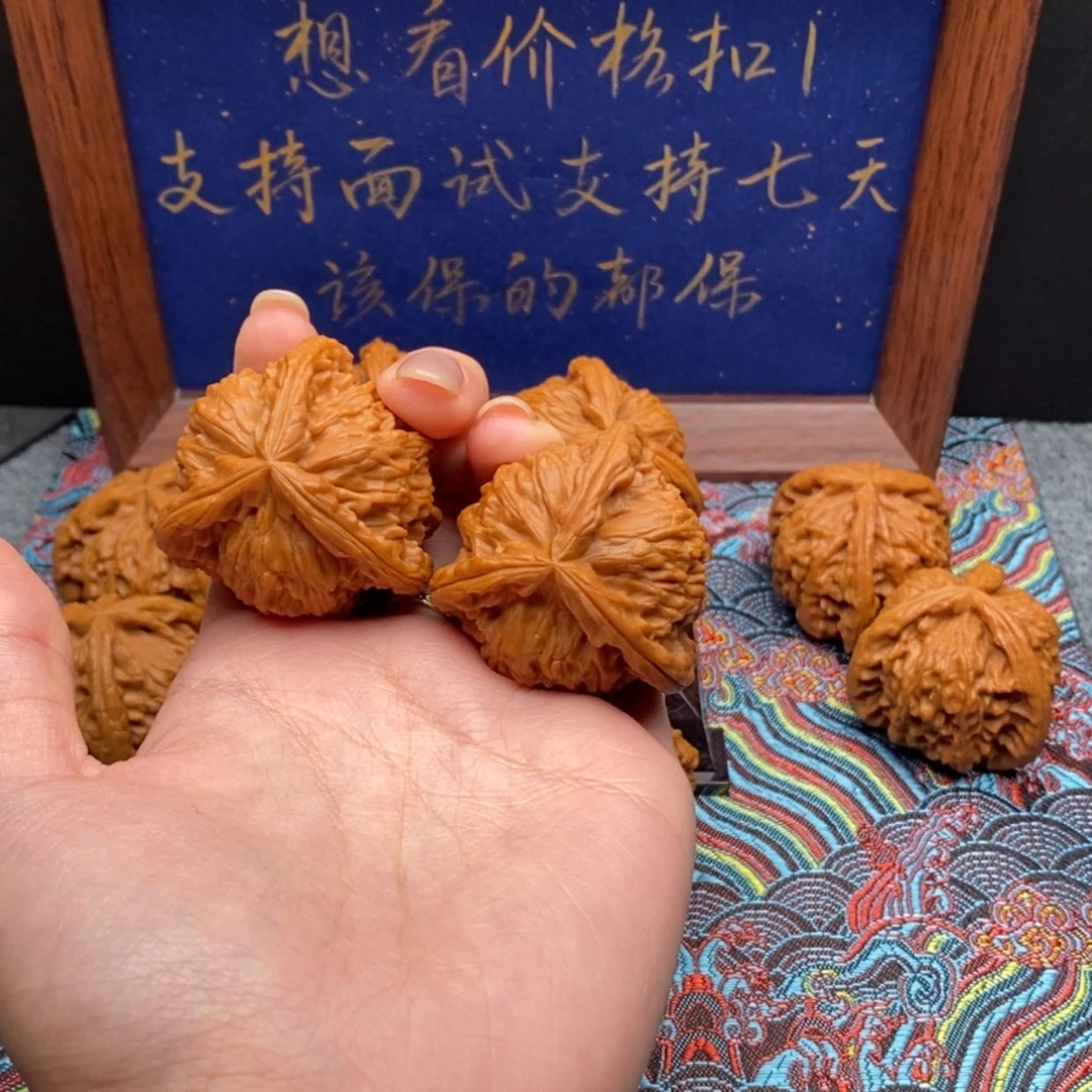 【闪购商品】G****r白狮