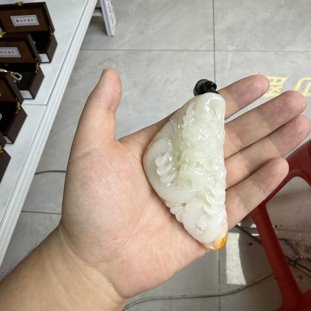 龙手把和田玉首饰珠宝