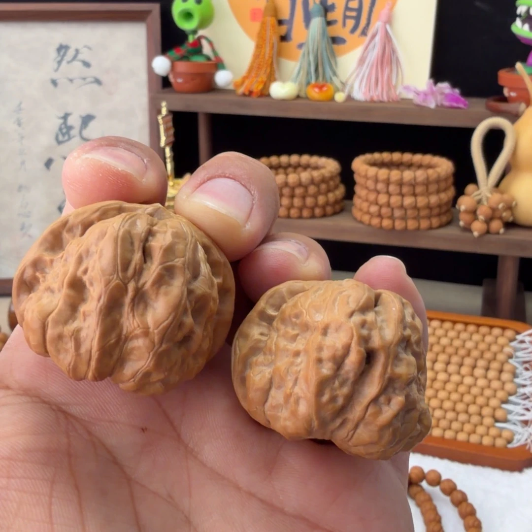 吊坠文玩核桃文玩核桃开背蛙金蝉肉蛙