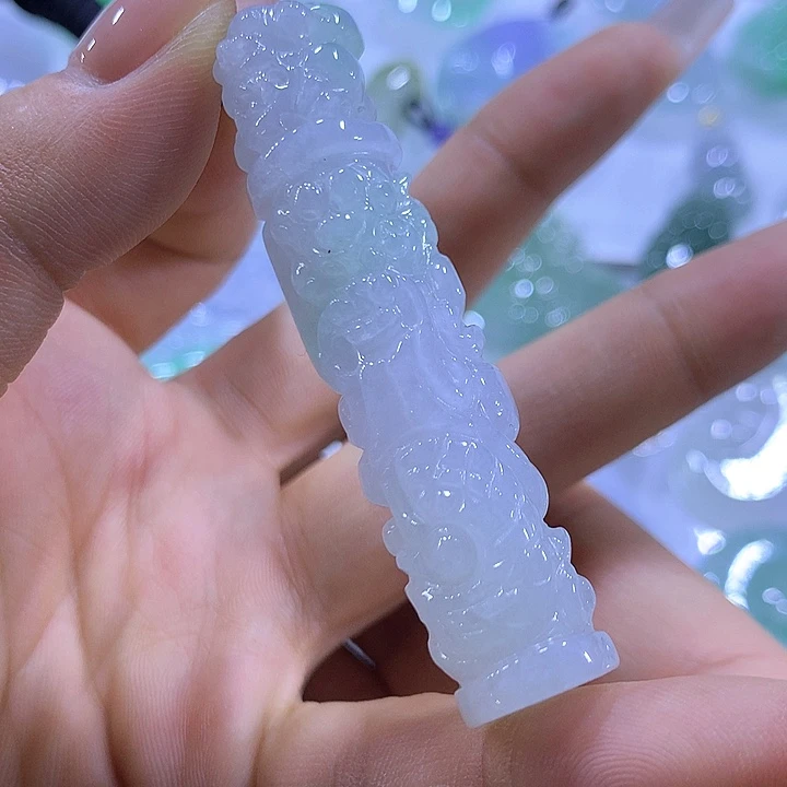 翡翠未镶嵌颈饰天然翡翠A货吊坠
