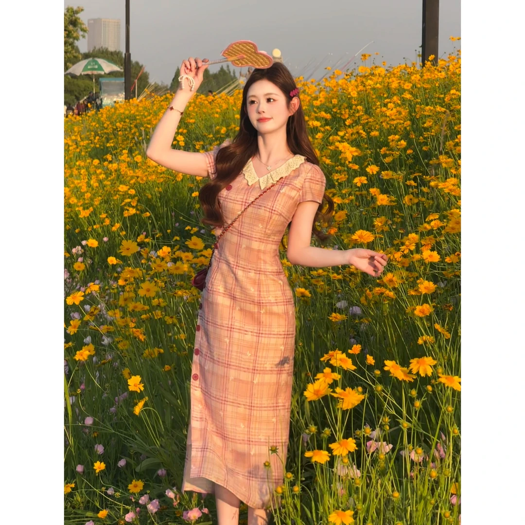 【夏日倾心】<77>小v领蕾丝粉色格纹连衣裙显瘦XMZH6962