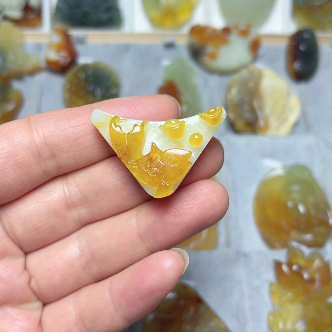 蛇纹石玉未镶嵌吊坠(不含链)