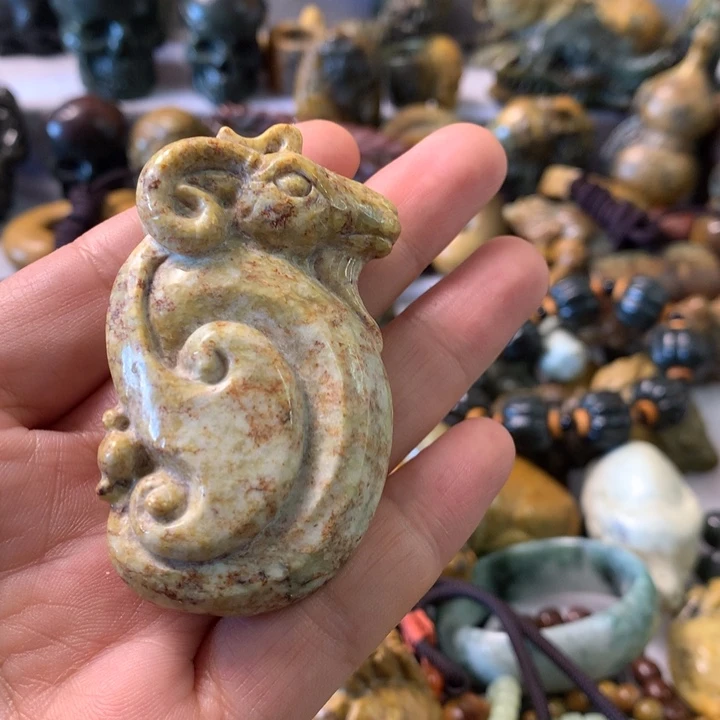 未镶嵌岫岩河磨玉（透闪石质玉）笔搁