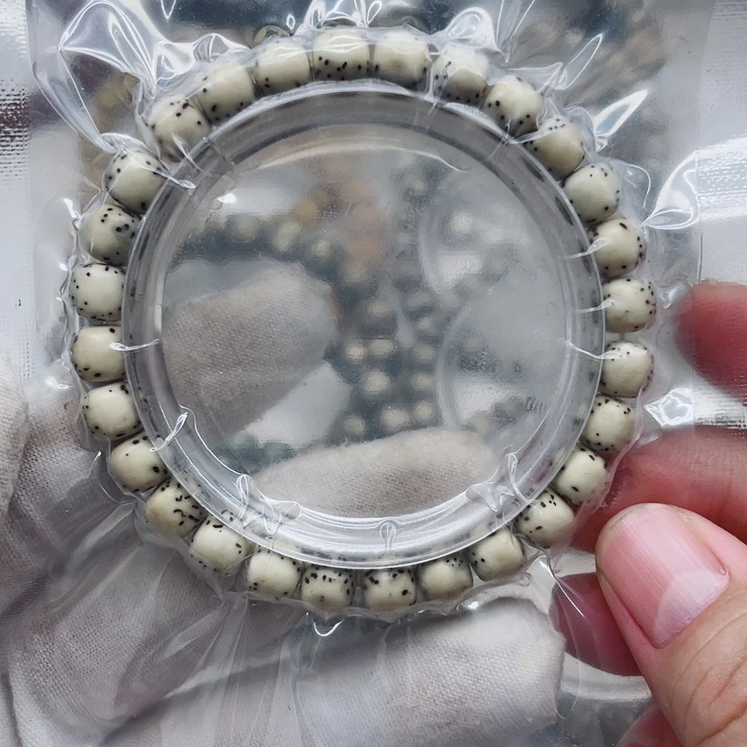 星月菩提手串8河豚