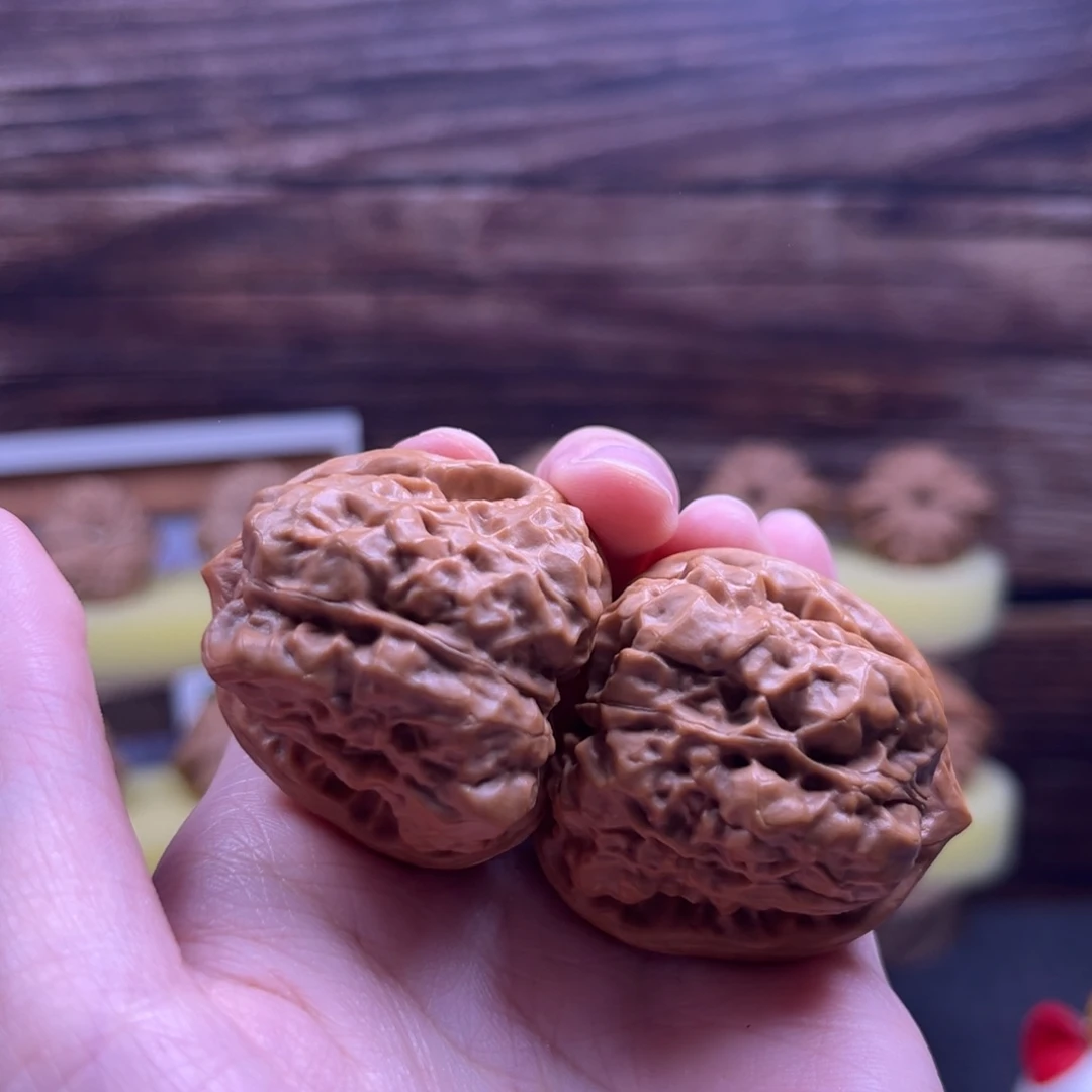 吊坠桃核蛤蟆头闪83