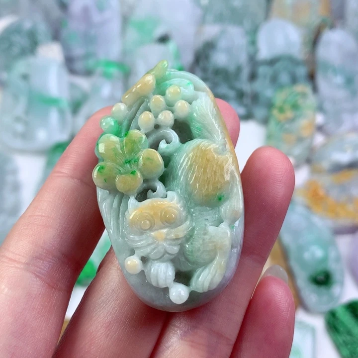 翡翠未镶嵌吊坠(不含链)