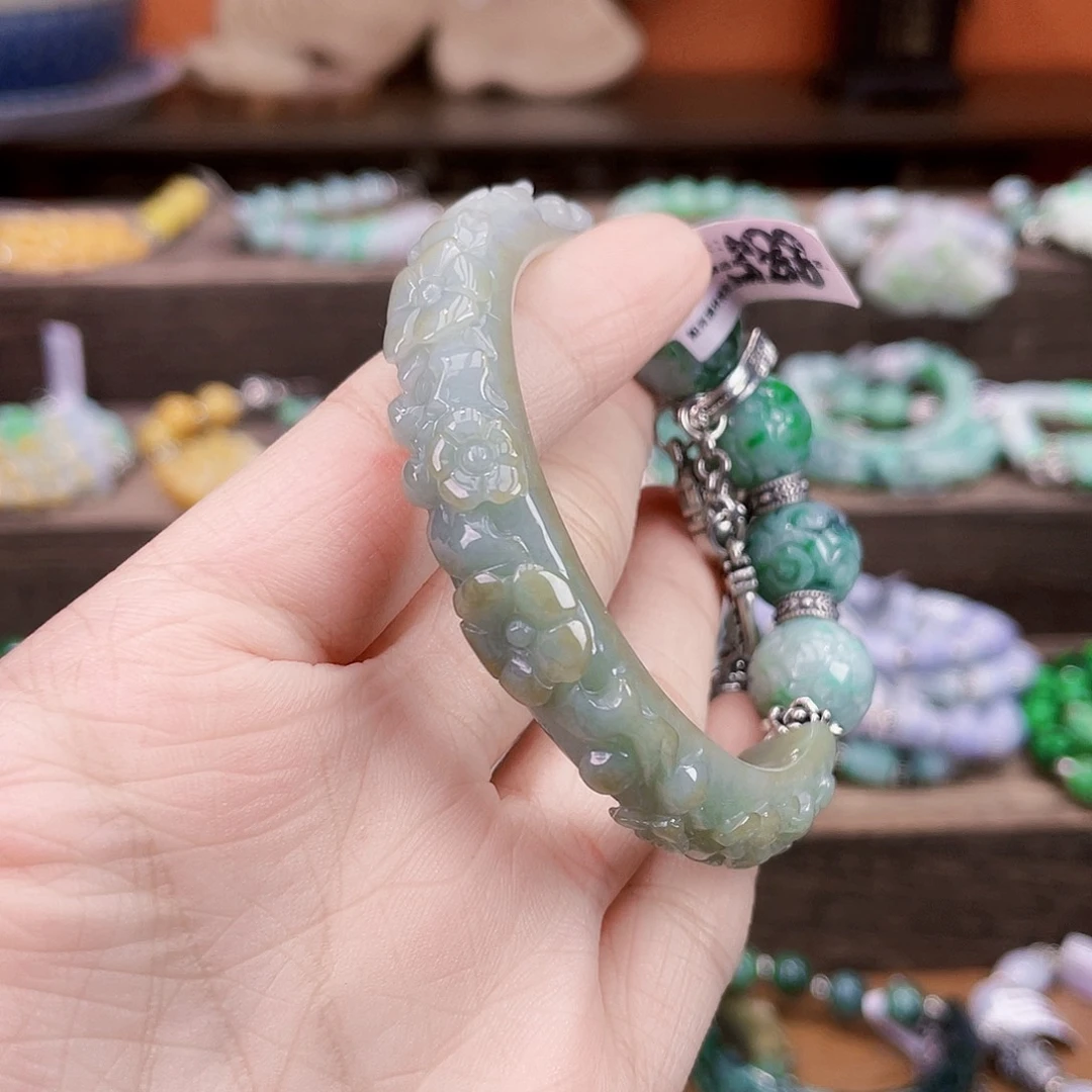 都***饰未镶嵌手链翡翠手链