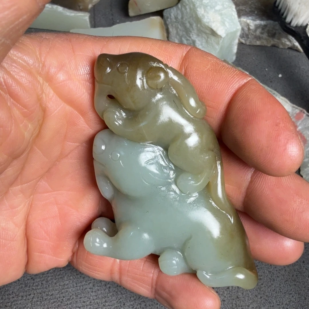 和田玉颈饰未镶嵌