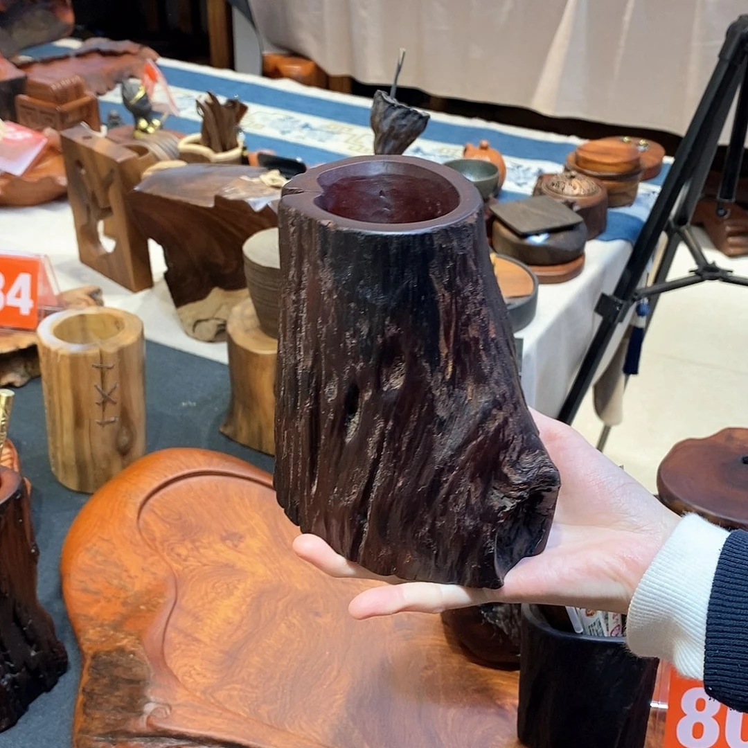 老挝酸枝实木笔筒