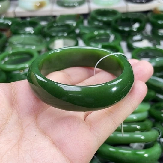 和田玉（碧玉）手镯未镶嵌