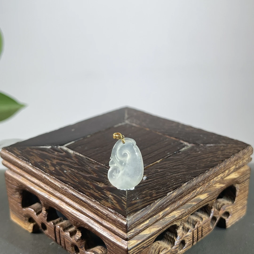 JCB22-25 天然翡翠缅甸A货 18K扣头如意