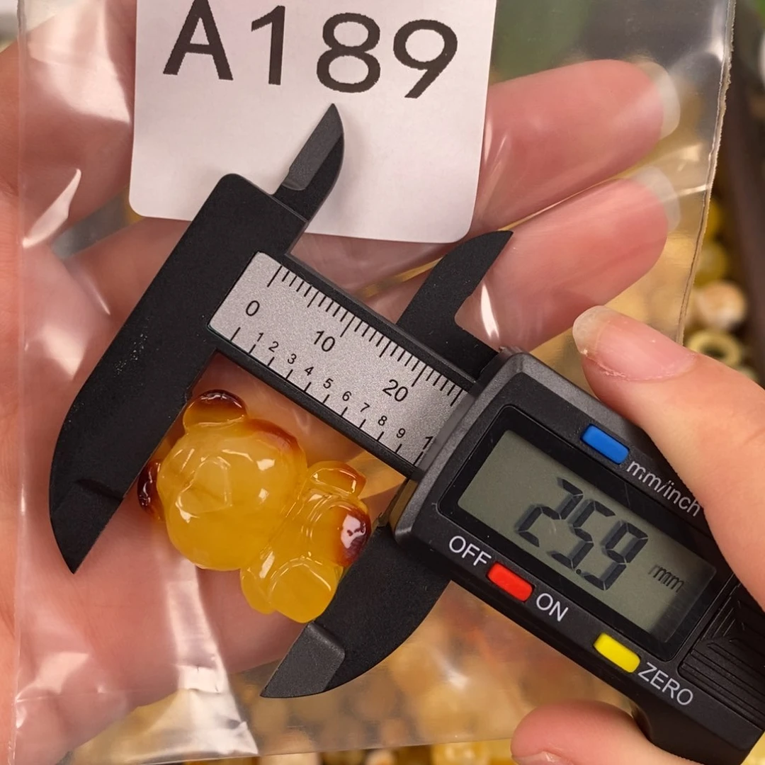 未镶嵌琥珀珠宝奇石