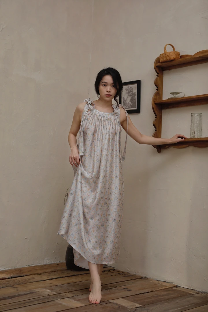 兰精天丝甜美系带睡裙气质法式长款