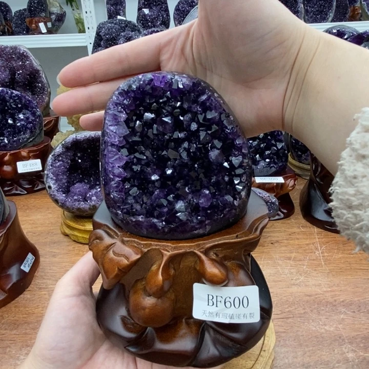紫晶大型摆件（非配饰）未镶嵌