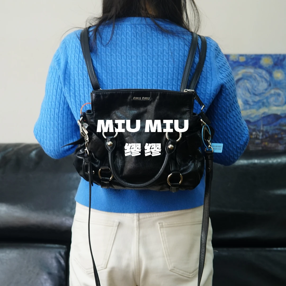 95新 MIU MIU/缪缪 miumiu/黑色双肩斜挎包/XS12831079/1079