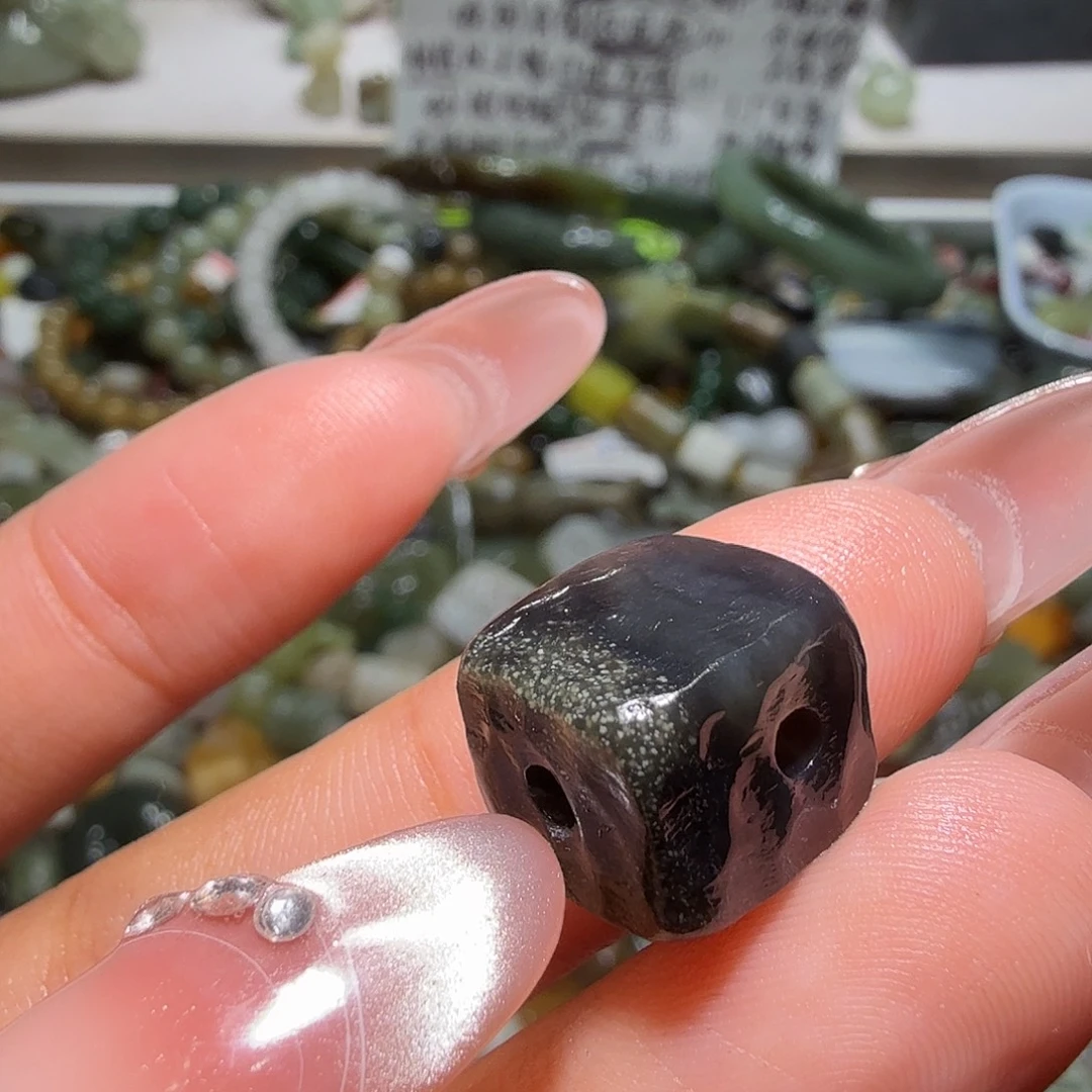 和田玉未镶嵌珠宝奇石