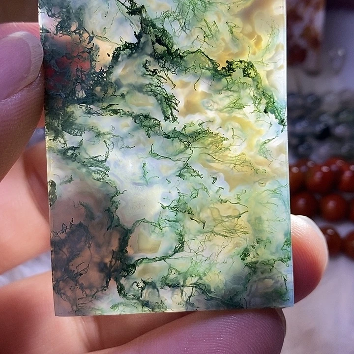 玛瑙/玉髓颈饰未镶嵌文*