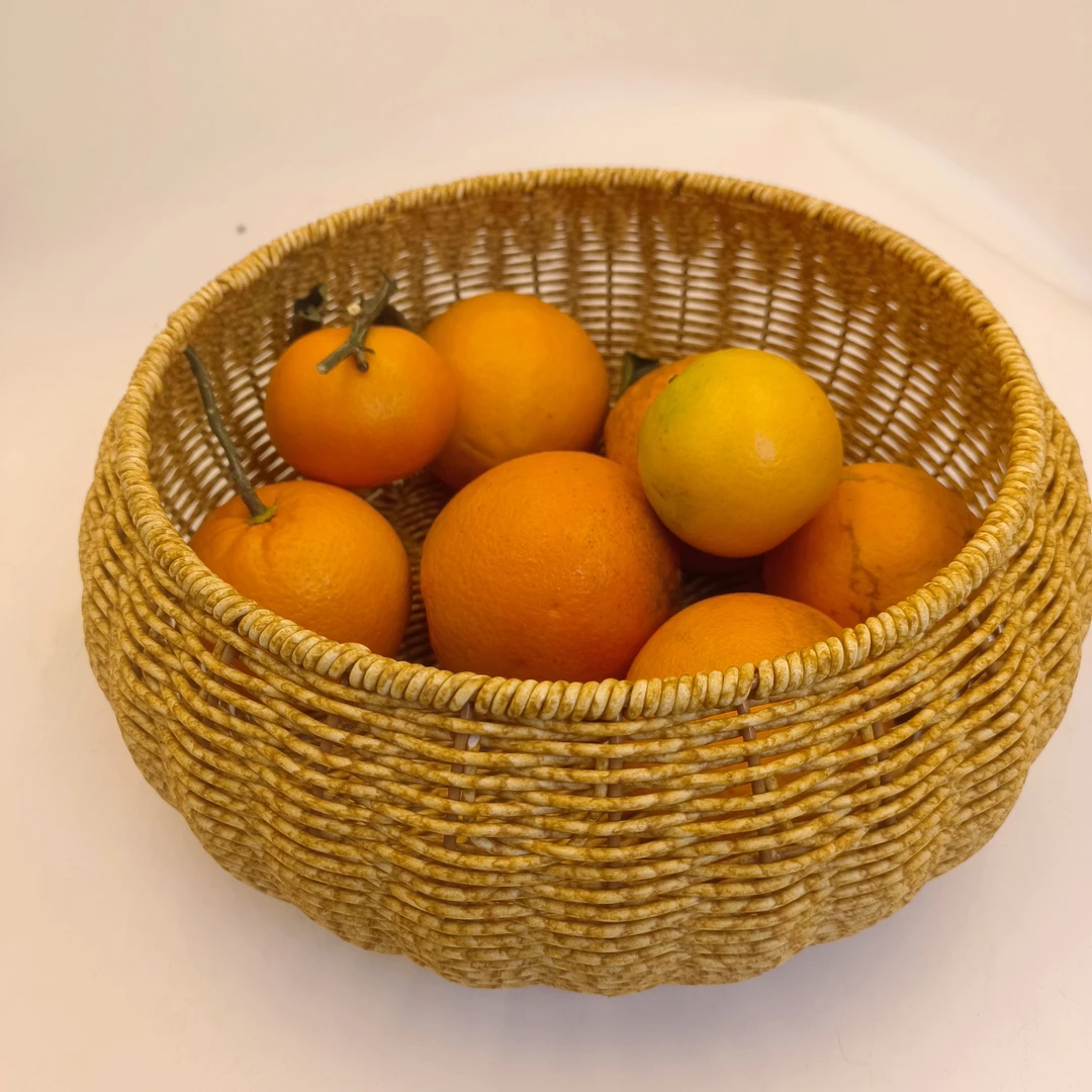 Z3花胶色元形水果盘零食盘桌面收纳筐无盖25*13