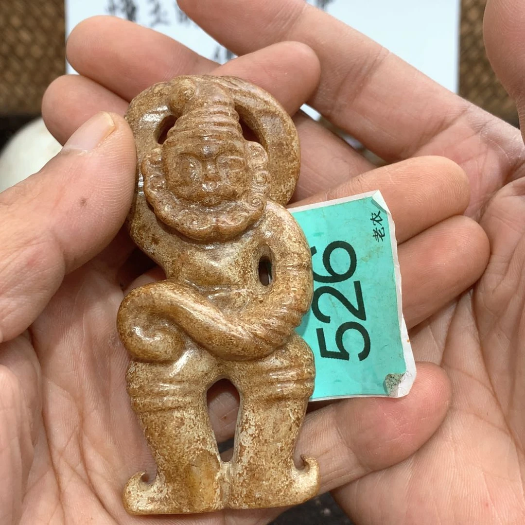 未镶嵌透闪石-蛇纹石玉颈饰