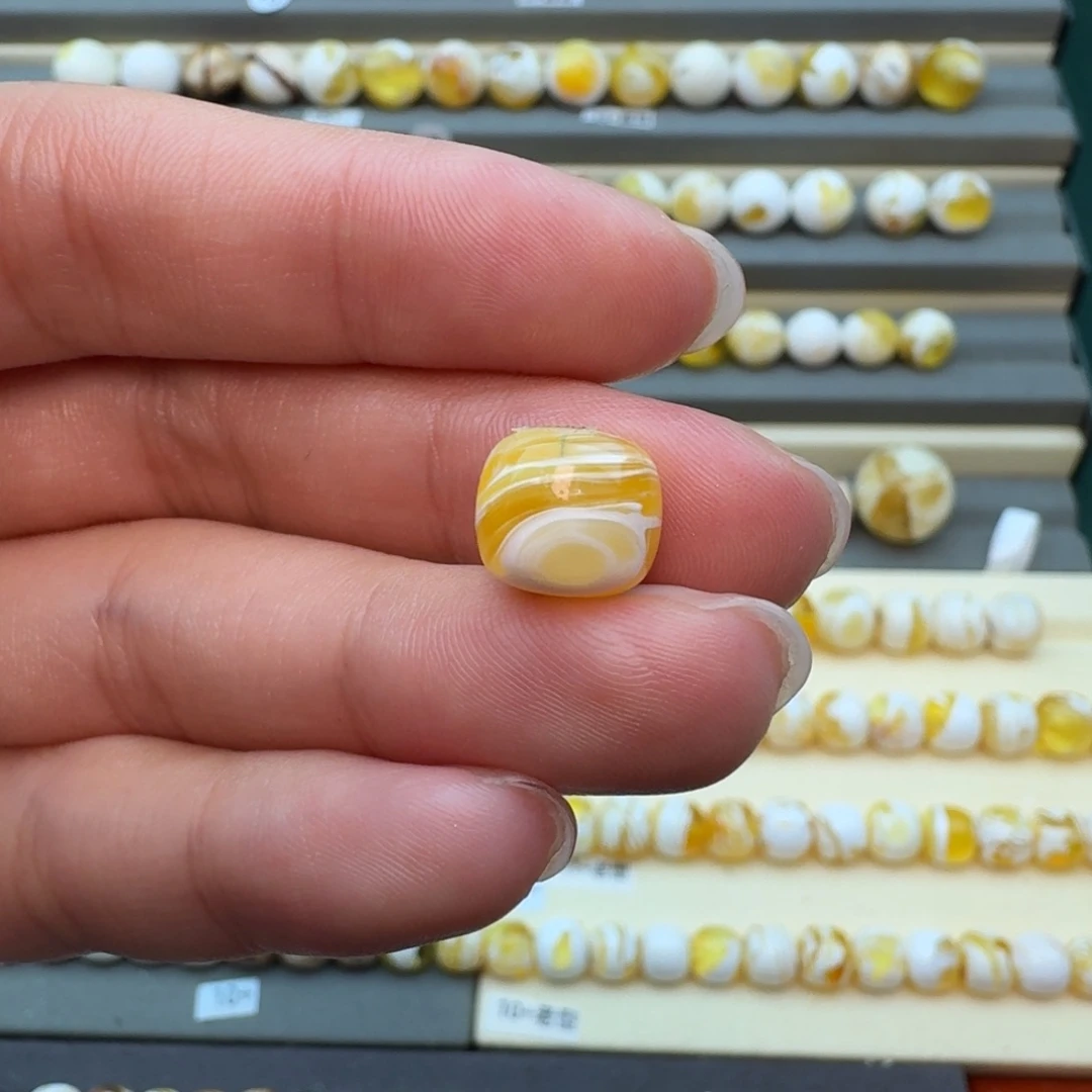 裸石琥珀未镶嵌蜜蜡