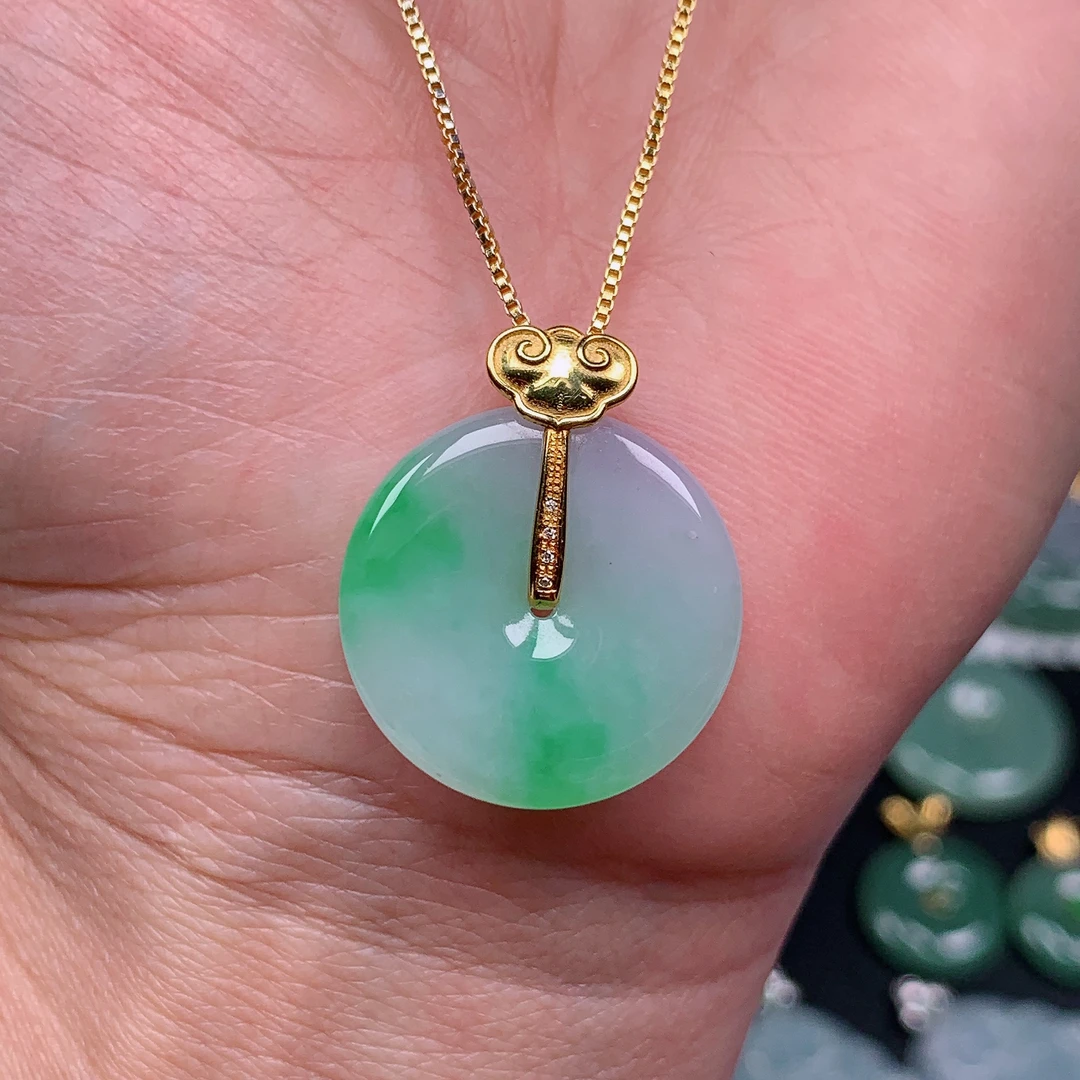 缅甸天然翡翠A货 冰润飘绿平安扣9/422（尺寸20.4x3.8)