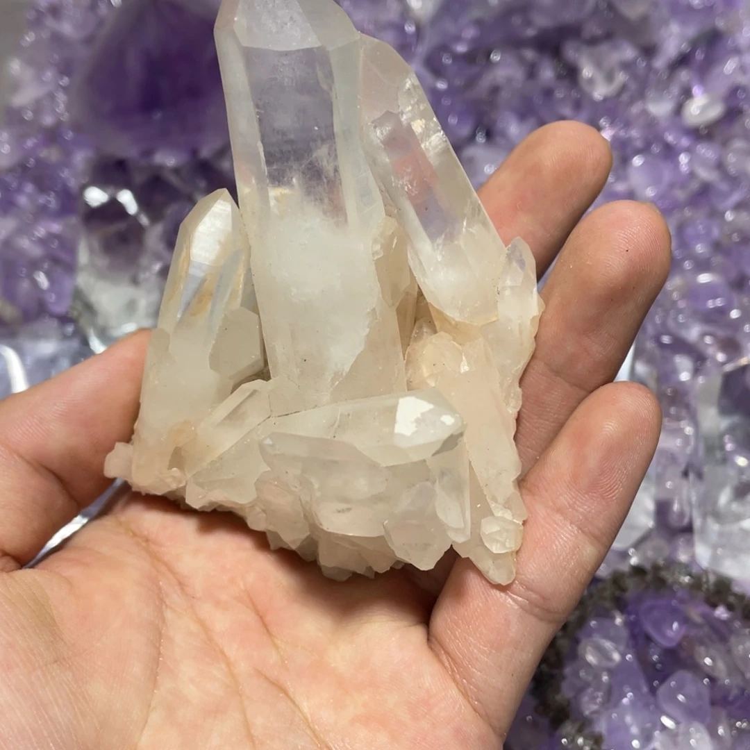未镶嵌水晶大型摆件（非配饰）