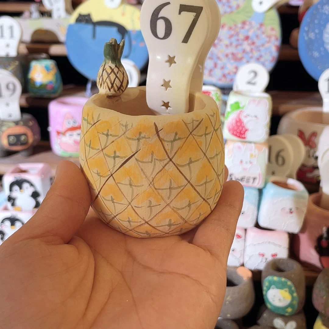 67……手工手绘花盆