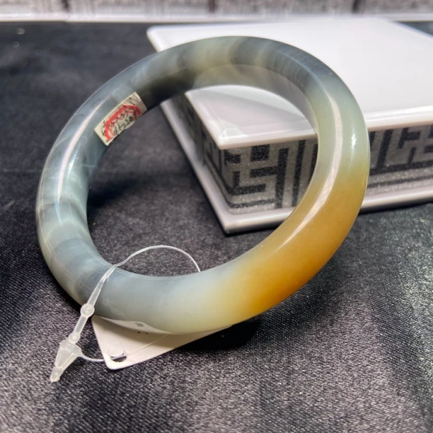 天然和田玉新疆楼兰三色聚红糖青花手镯5455