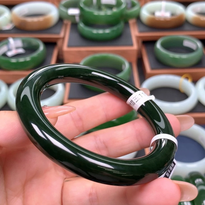 未镶嵌手镯和田玉（碧玉）5859圈口