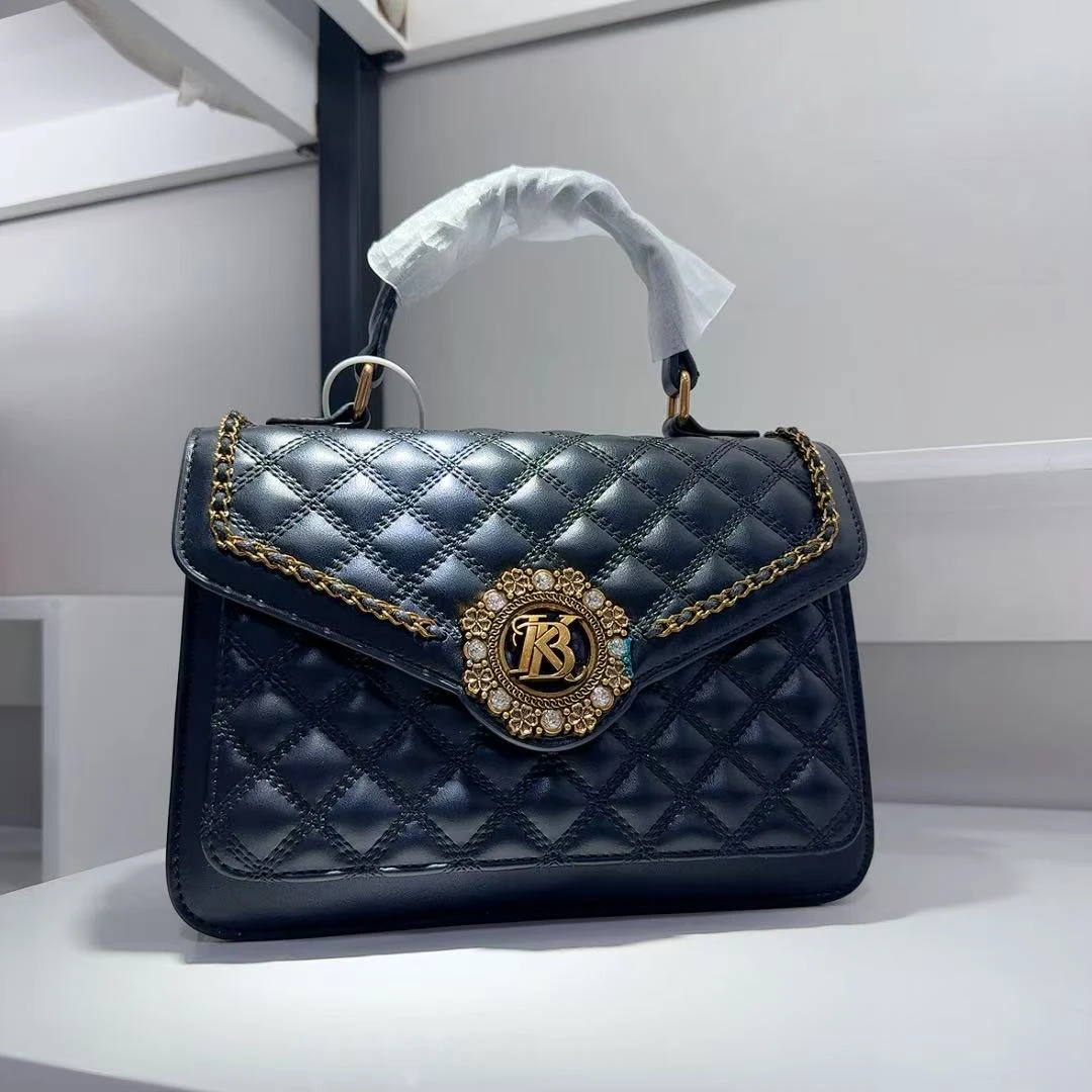 小田姐姐 王妃 时尚斜挎包 8608黑色