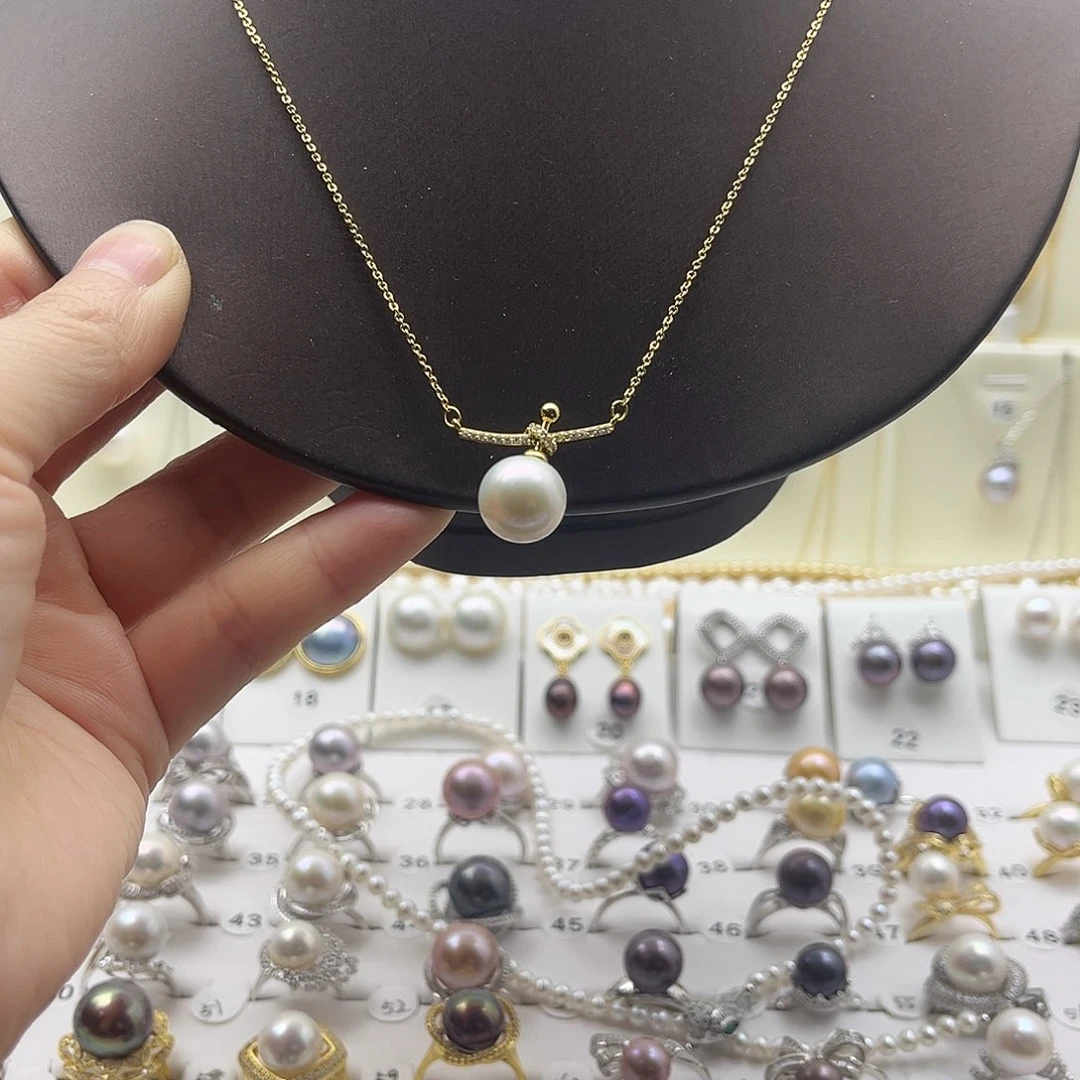 淡水珍珠颈饰合金