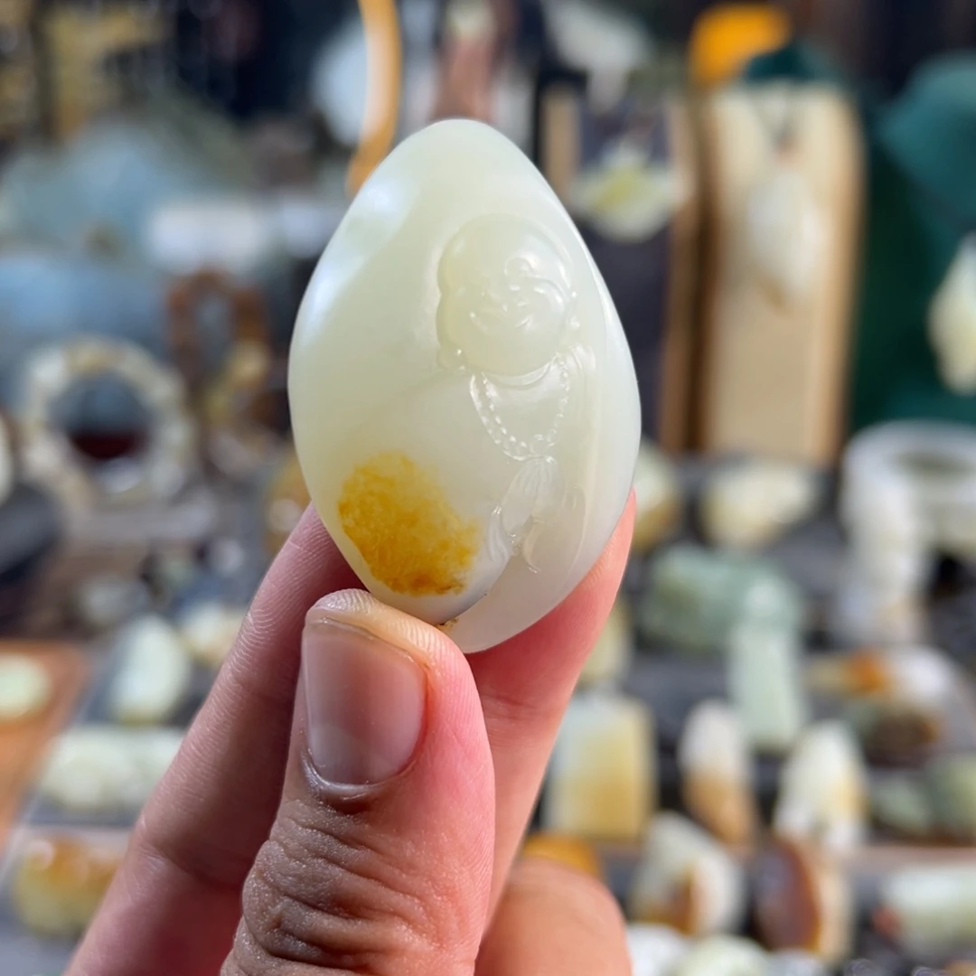 和田玉未镶嵌颈饰真皮真色