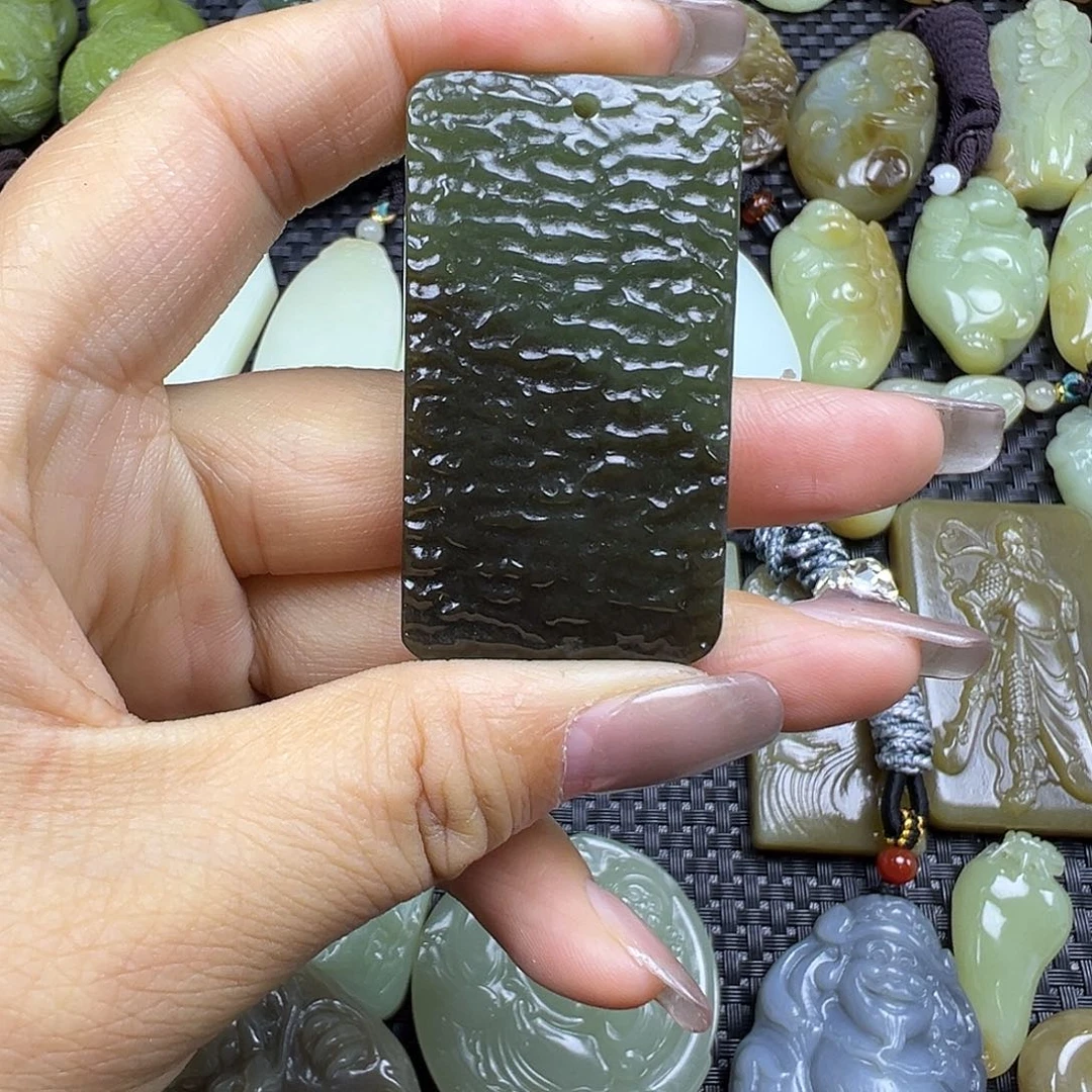 和田玉未镶嵌吊坠(不含链)卡51.6