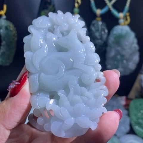 【闪购商品】颈饰未镶嵌翡翠九尾