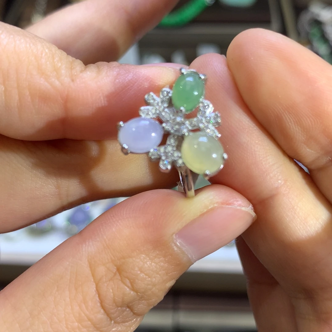 翡翠颈饰银S925镶嵌翡翠吊坠