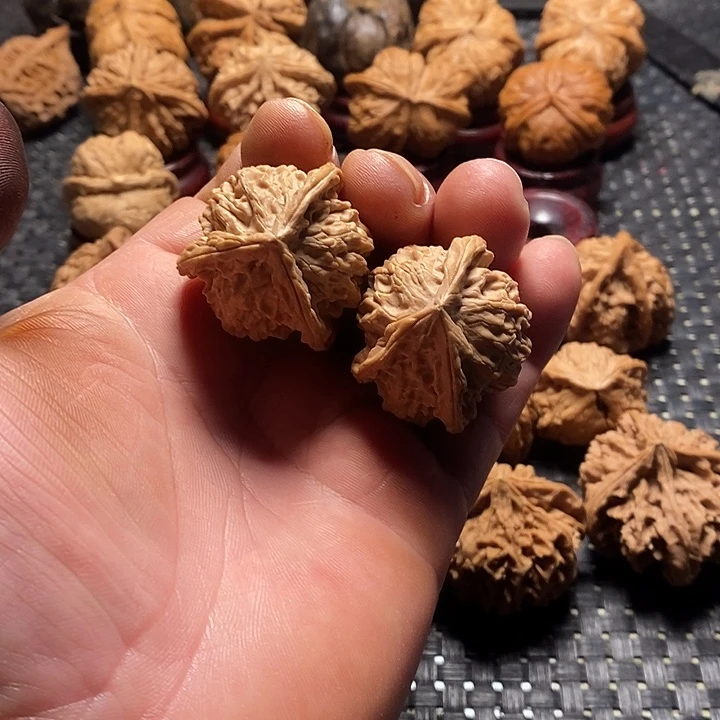 桃核吊坠核桃核桃