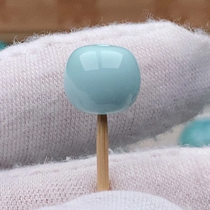 诶***哈绿松石未镶嵌珠宝奇石
