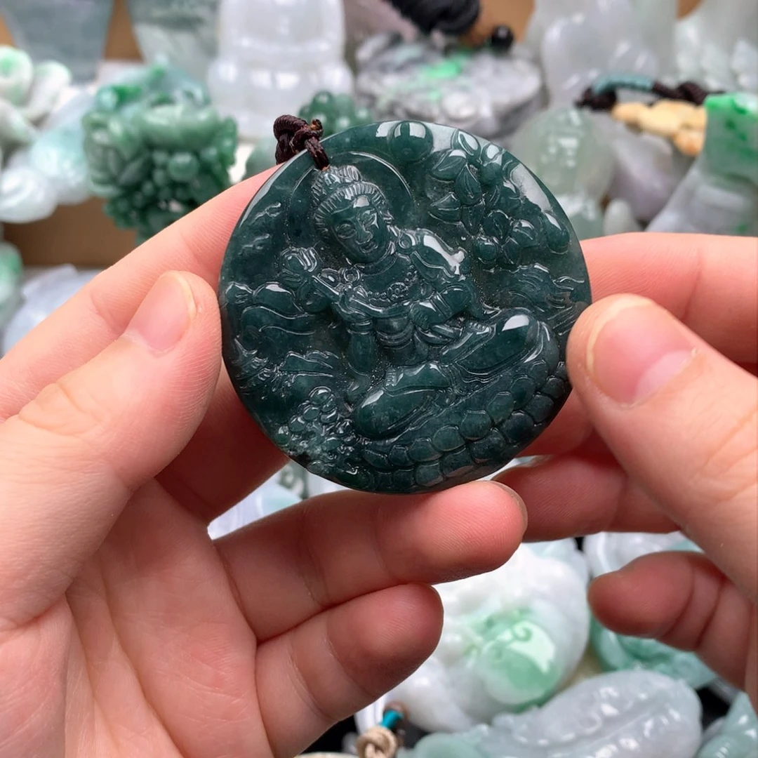 吊坠(不含链)未镶嵌翡翠