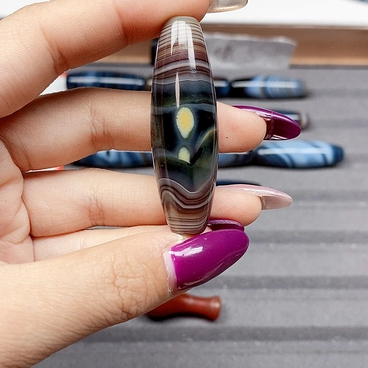 扎***珠玛瑙/玉髓合金珠宝半成品